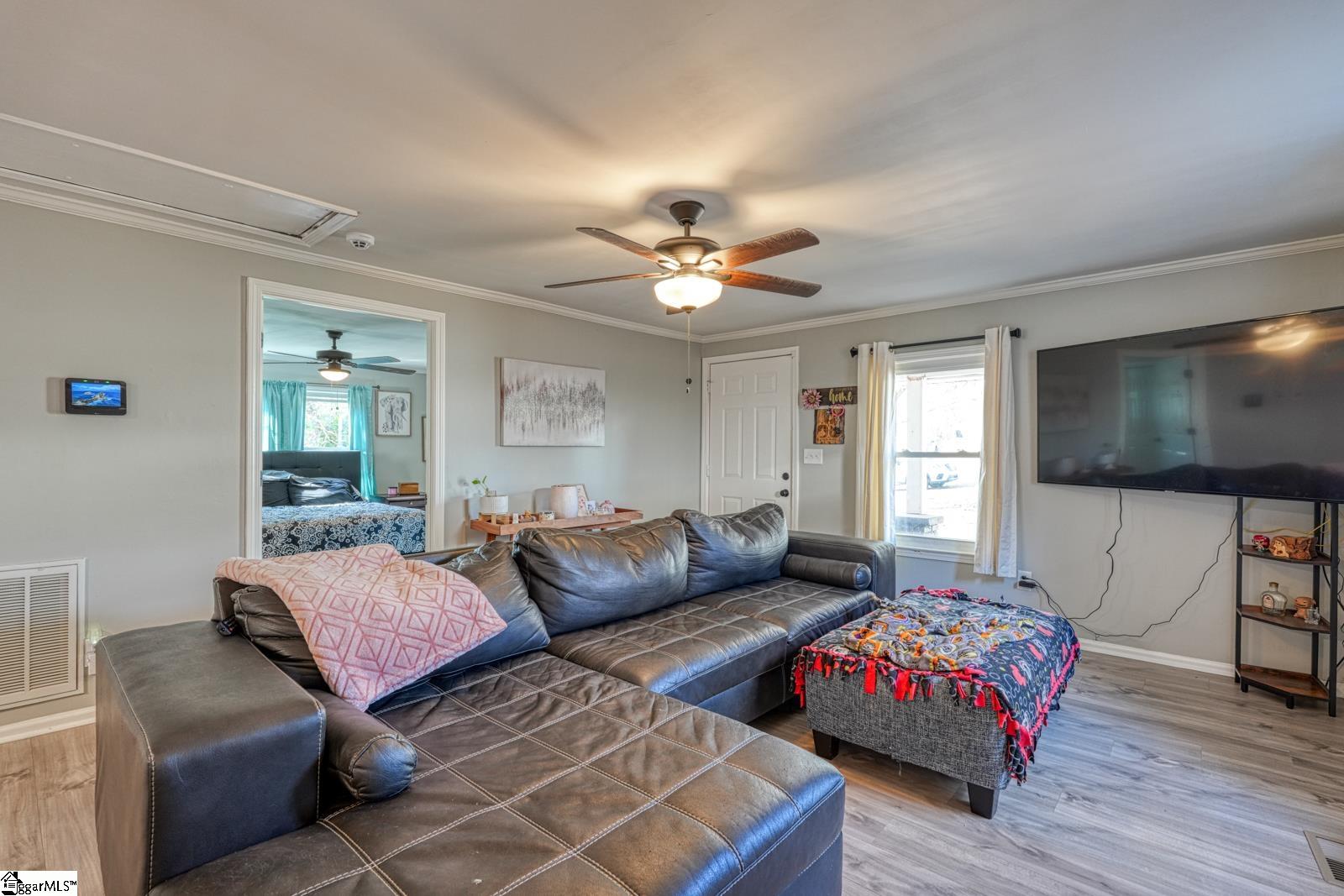 115 May Street Easley, SC 29640 - Photo 4 of 30