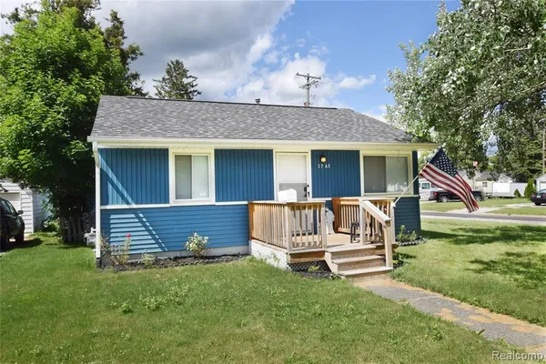 $80,000 | 3749 Ivanhoe Avenue, Flint, MI 48506