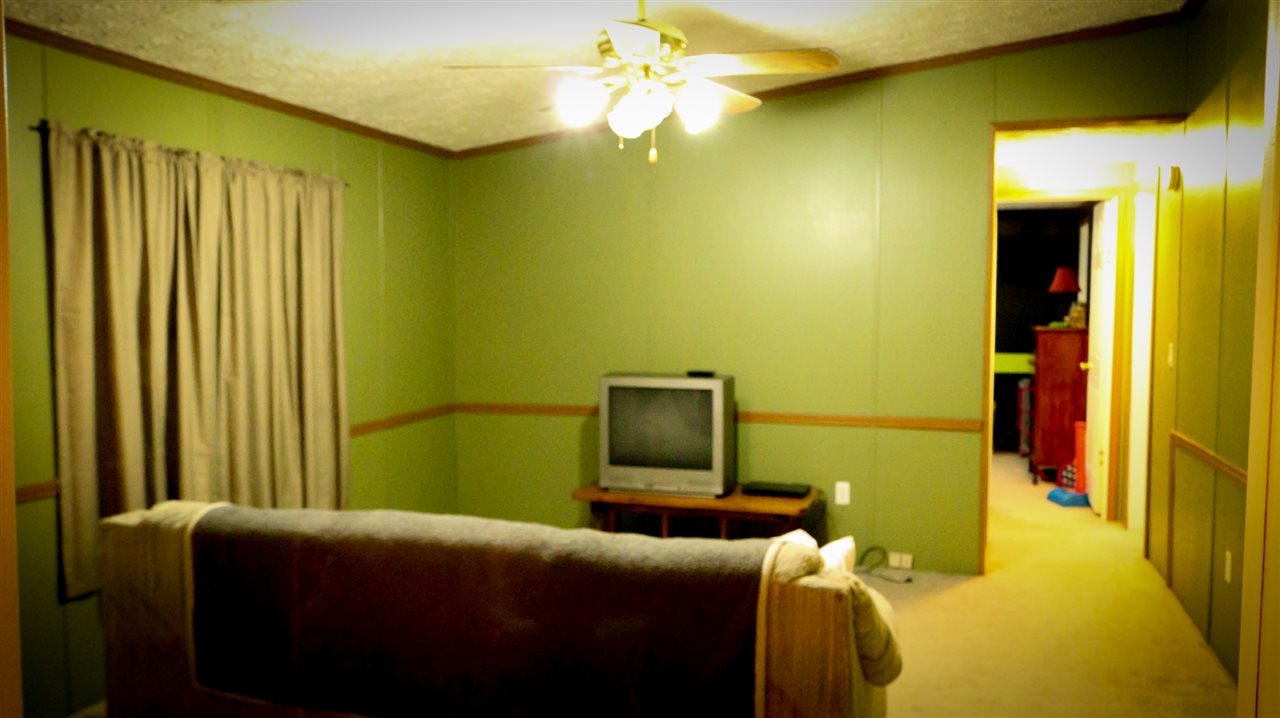 263 Robert Harris Road Gray Court, SC 29645 - Photo 8 of 32 Gallery Image 8