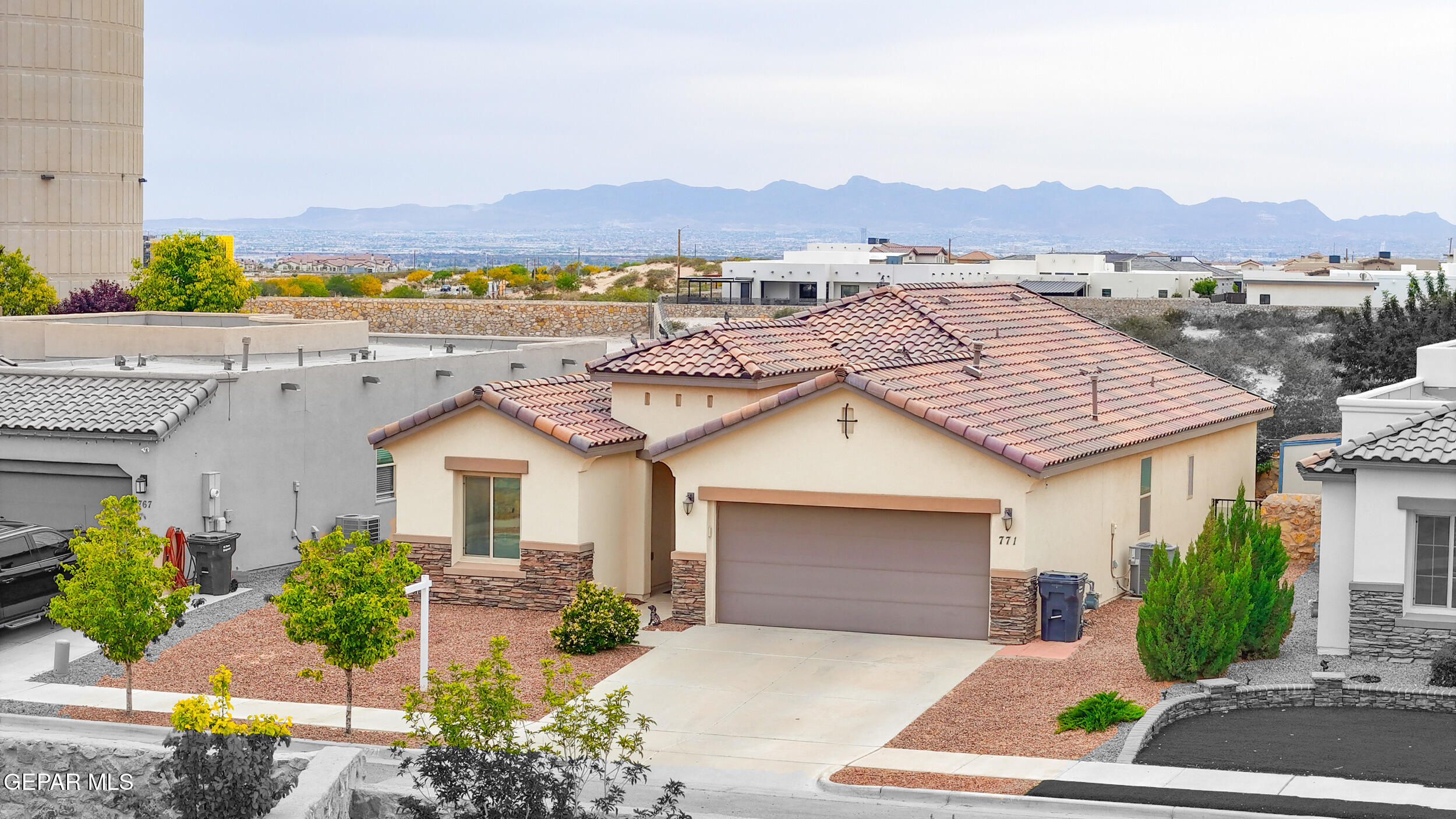 771 Wappenbury Road El Paso, TX 79928 - Photo 5 of 49 dji_fly_20260428_231102_0542_17775121268