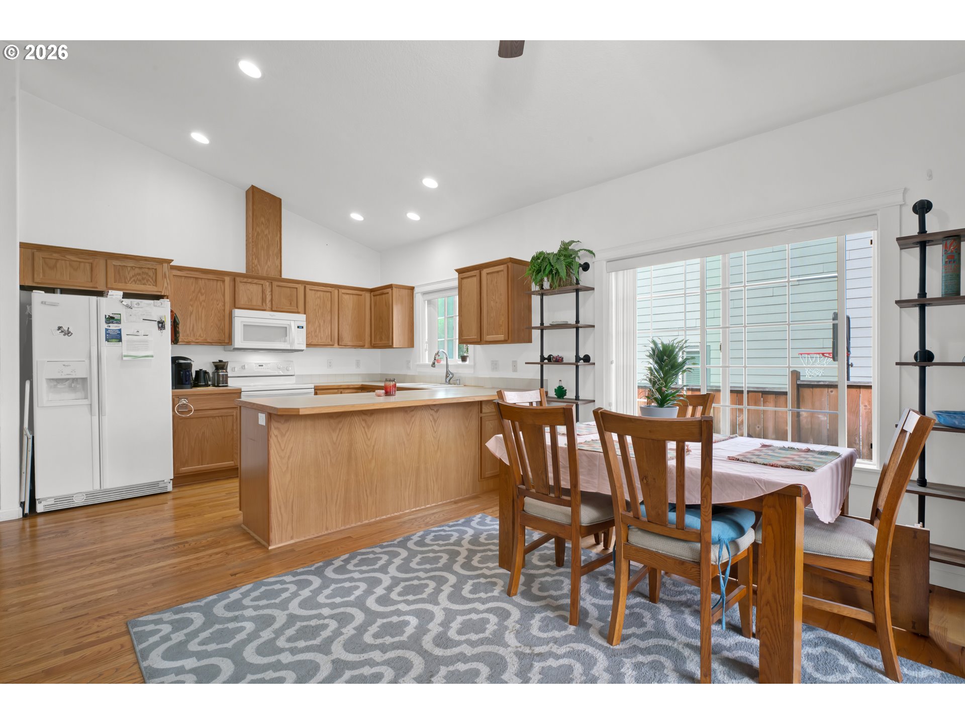 3392 Falcon Drive Springfield, OR 97477 - Photo 17 of 46