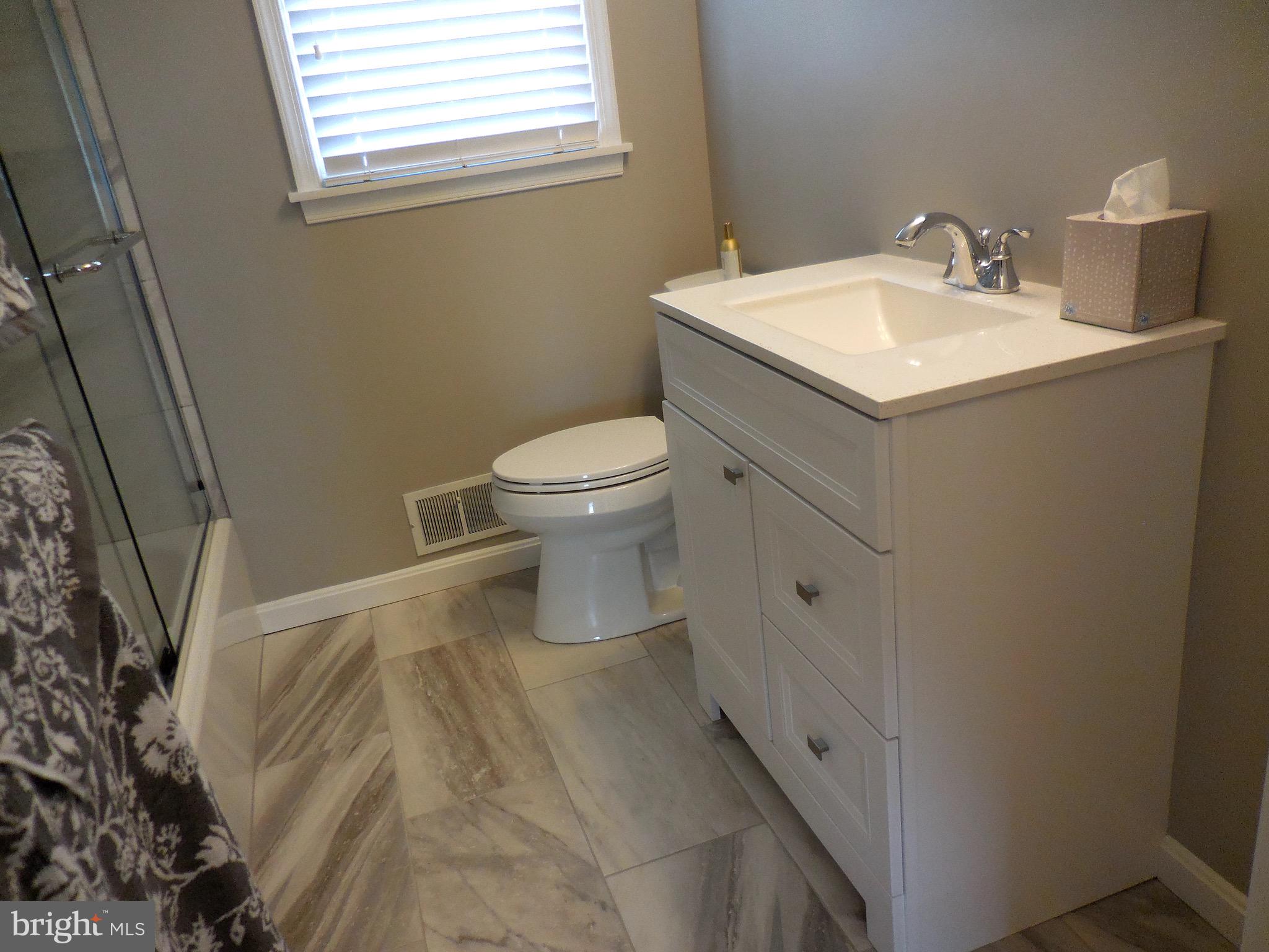 724 East Maple Road Linthicum, MD 21090 - Photo 26 of 27 First floor bath.
