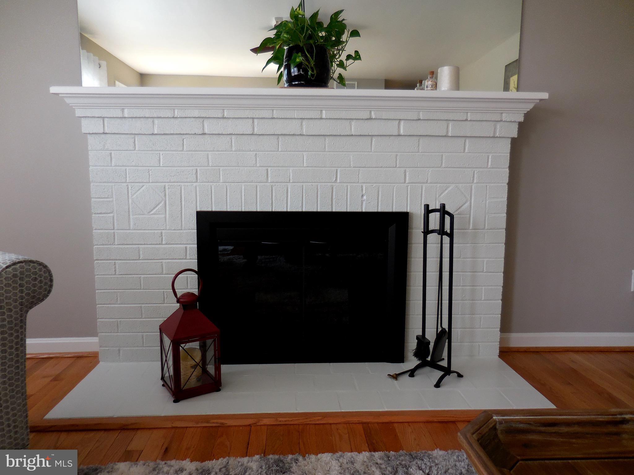 724 East Maple Road Linthicum, MD 21090 - Photo 5 of 27 Beautiful wood burning Fire Place.