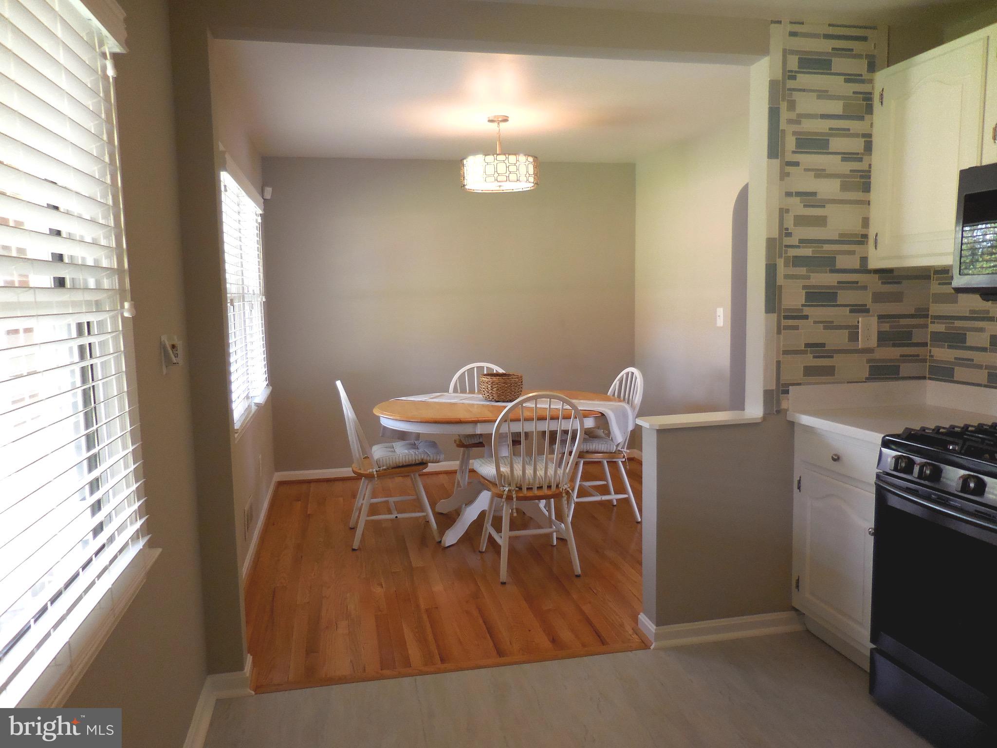 724 East Maple Road Linthicum, MD 21090 - Photo 10 of 27 View from Kitchen to dining area.