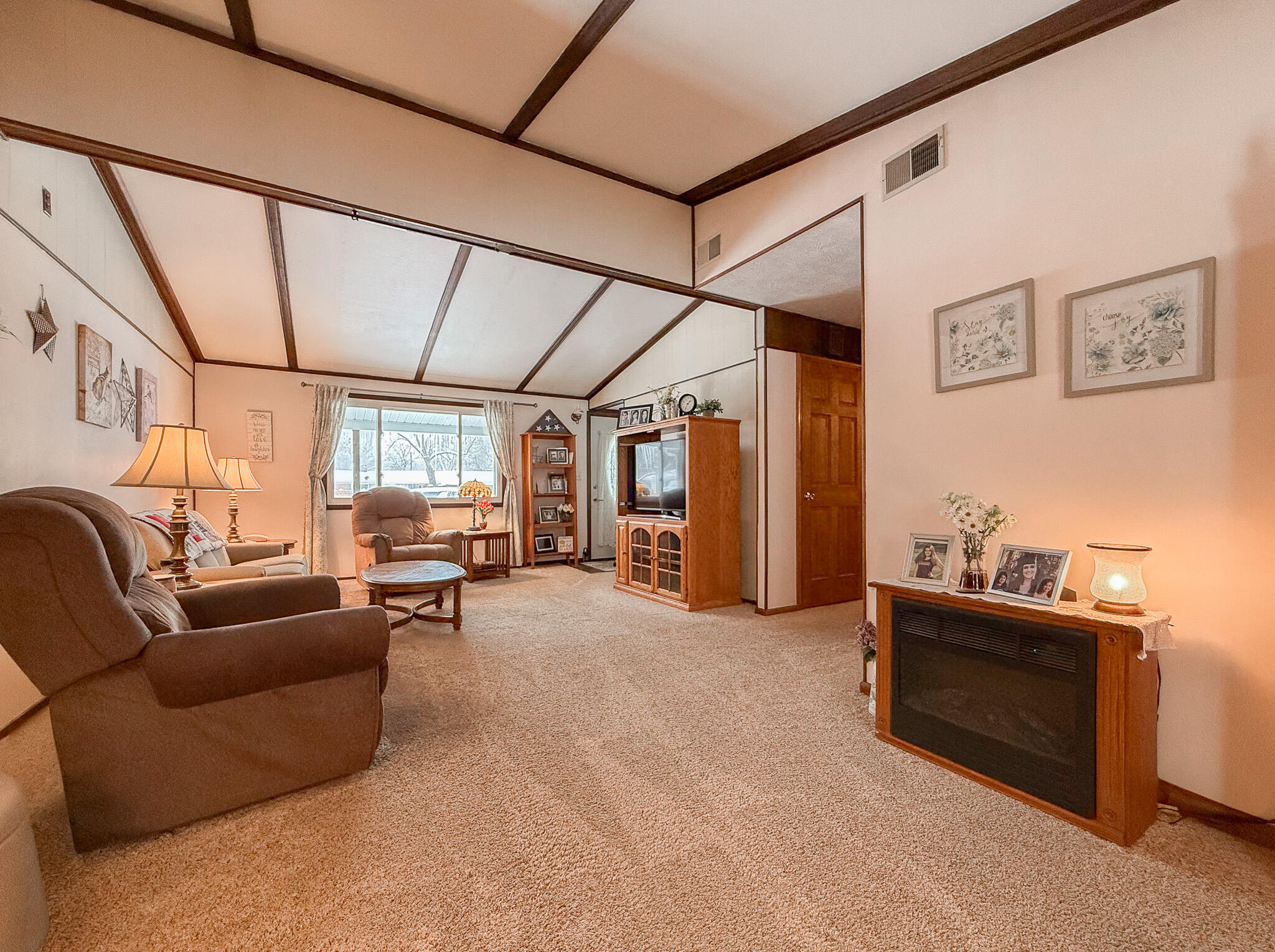 28860 Sarabyn Street Dowagiac, MI 49047 - Photo 12 of 32 IMG_4664