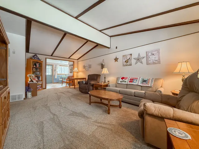 $239,900 | 28860 Sarabyn Street, Dowagiac, MI 49047