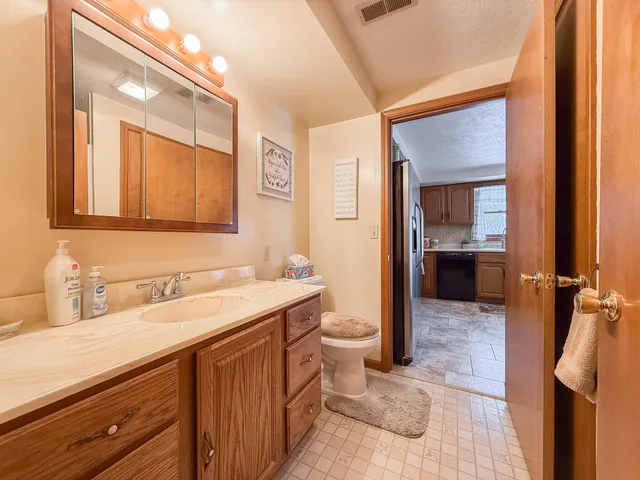 $239,900 | 28860 Sarabyn Street, Dowagiac, MI 49047