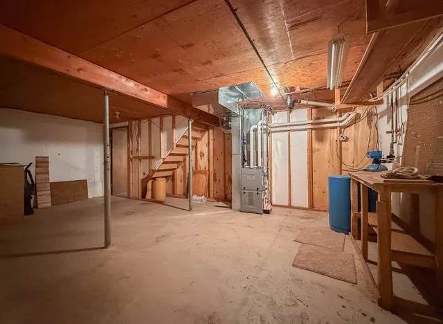 $239,900 | 28860 Sarabyn Street, Dowagiac, MI 49047