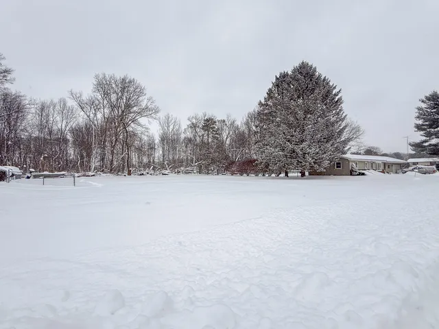 $239,900 | 28860 Sarabyn Street, Dowagiac, MI 49047