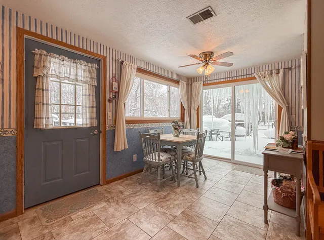 $239,900 | 28860 Sarabyn Street, Dowagiac, MI 49047