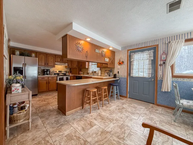 $239,900 | 28860 Sarabyn Street, Dowagiac, MI 49047