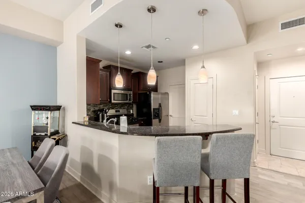 $424,000 | 945 East Playa Del Norte Drive, Unit 4025, Tempe, AZ 85288