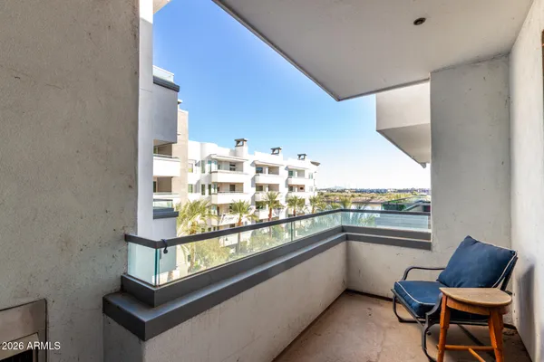 $424,000 | 945 East Playa Del Norte Drive, Unit 4025, Tempe, AZ 85288