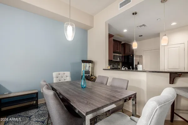 $424,000 | 945 East Playa Del Norte Drive, Unit 4025, Tempe, AZ 85288
