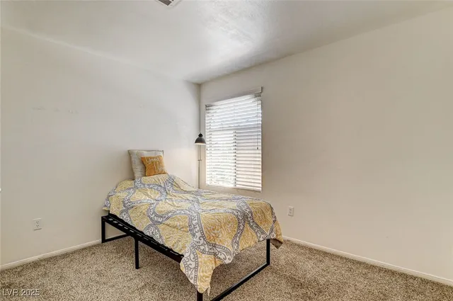 $319,900 | 916 Twinkling Sky Avenue, Henderson, NV 89015