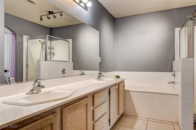 $319,900 | 916 Twinkling Sky Avenue, Henderson, NV 89015