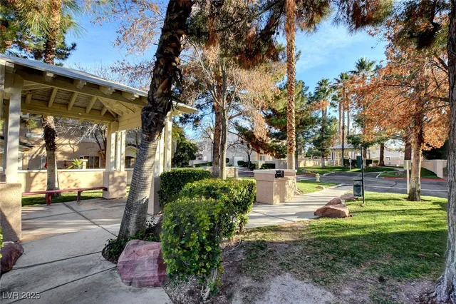 $319,900 | 916 Twinkling Sky Avenue, Henderson, NV 89015