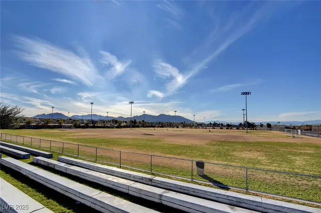 $319,900 | 916 Twinkling Sky Avenue, Henderson, NV 89015