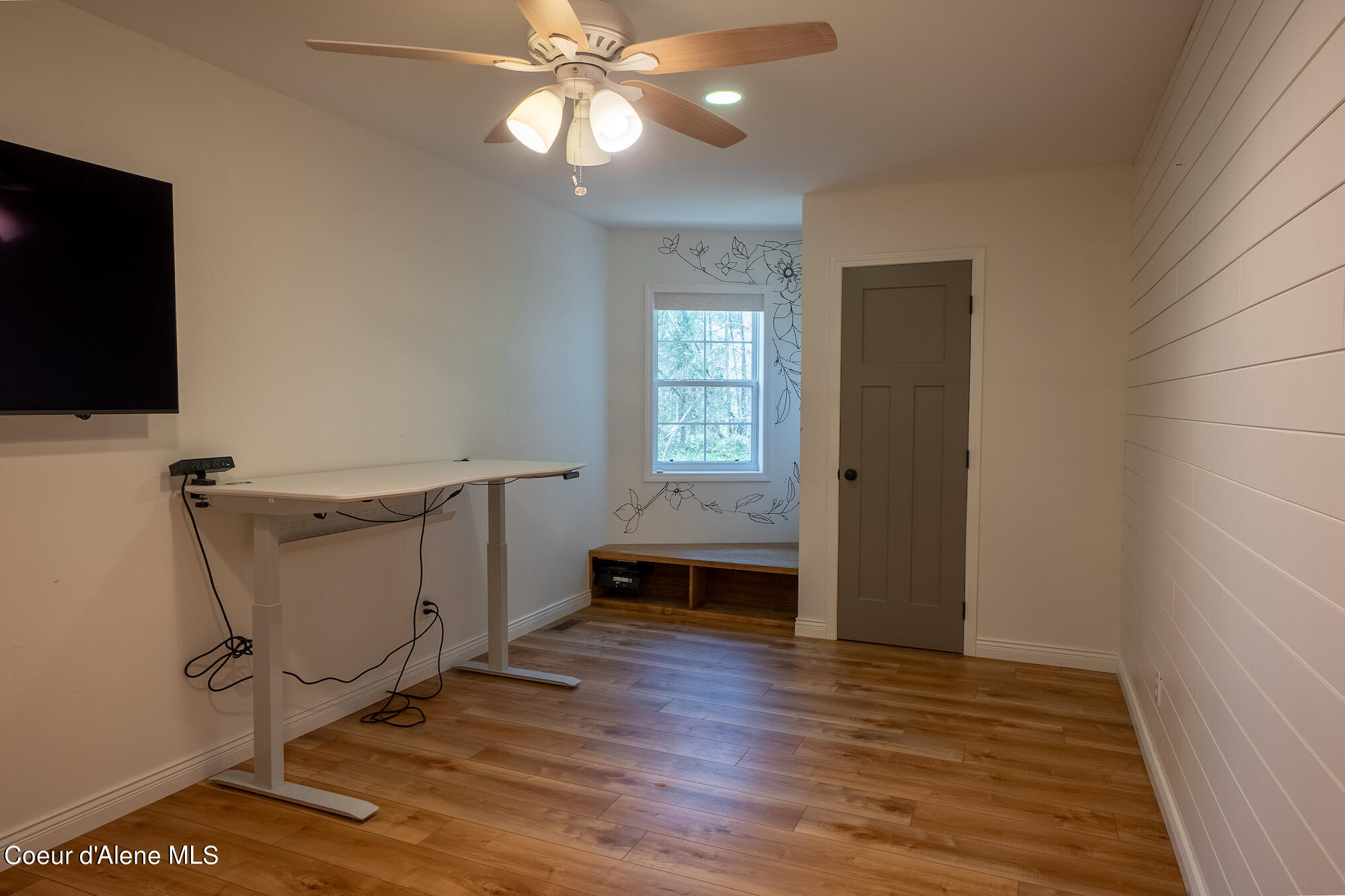 1588 Sunrise Road Bonners Ferry, ID 83805 - Photo 13 of 23 Bedroom 2 Main