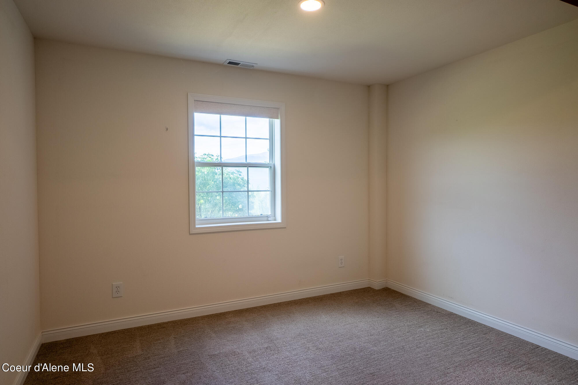 1588 Sunrise Road Bonners Ferry, ID 83805 - Photo 17 of 23 Guest Bed Down