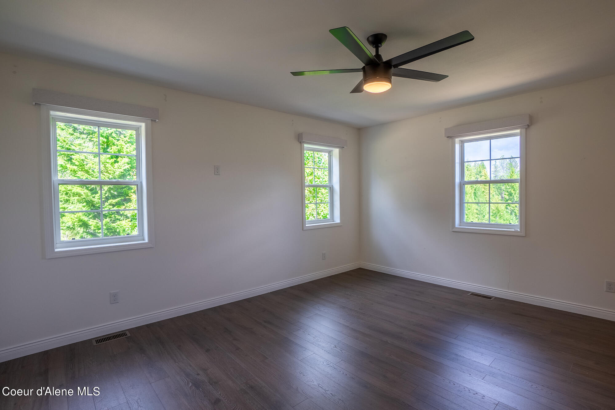 1588 Sunrise Road Bonners Ferry, ID 83805 - Photo 10 of 23 Master Bedroom Main