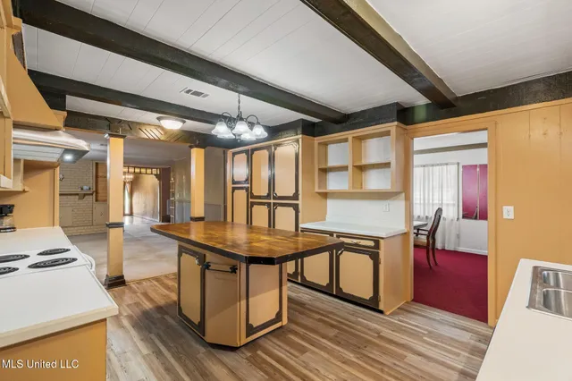 $500,000 | 116 Monk Mitchell Road, Picayune, MS 39466