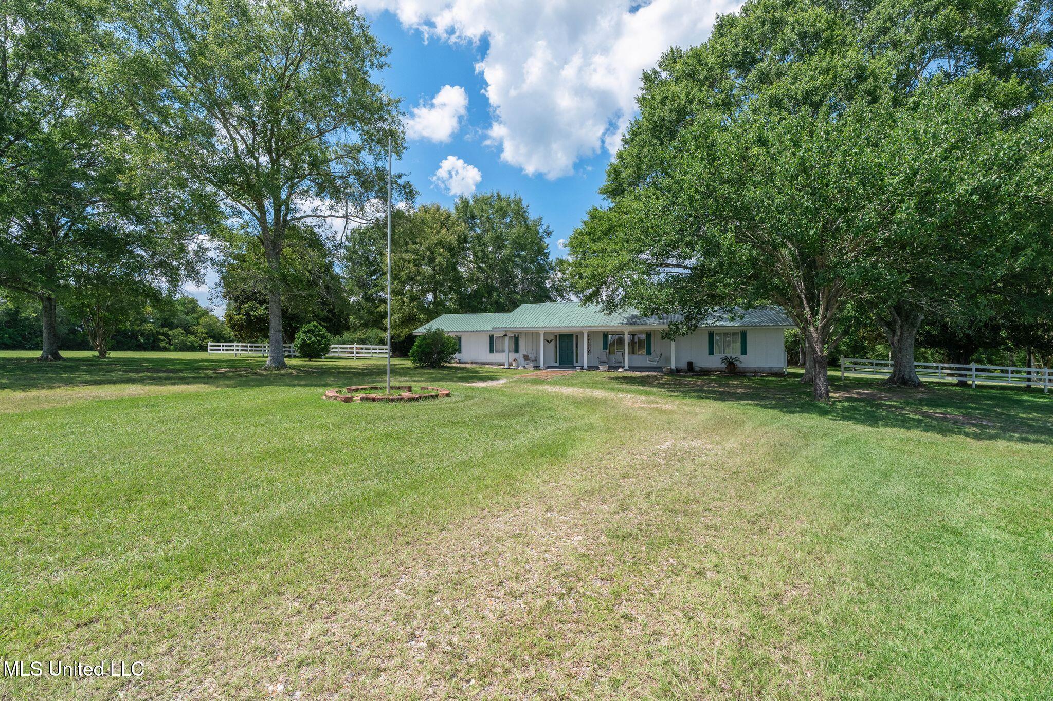 116 Monk Mitchell Road Picayune, MS 39466 - Photo 4 of 65 116_Monk_Mitchell_Rd-3