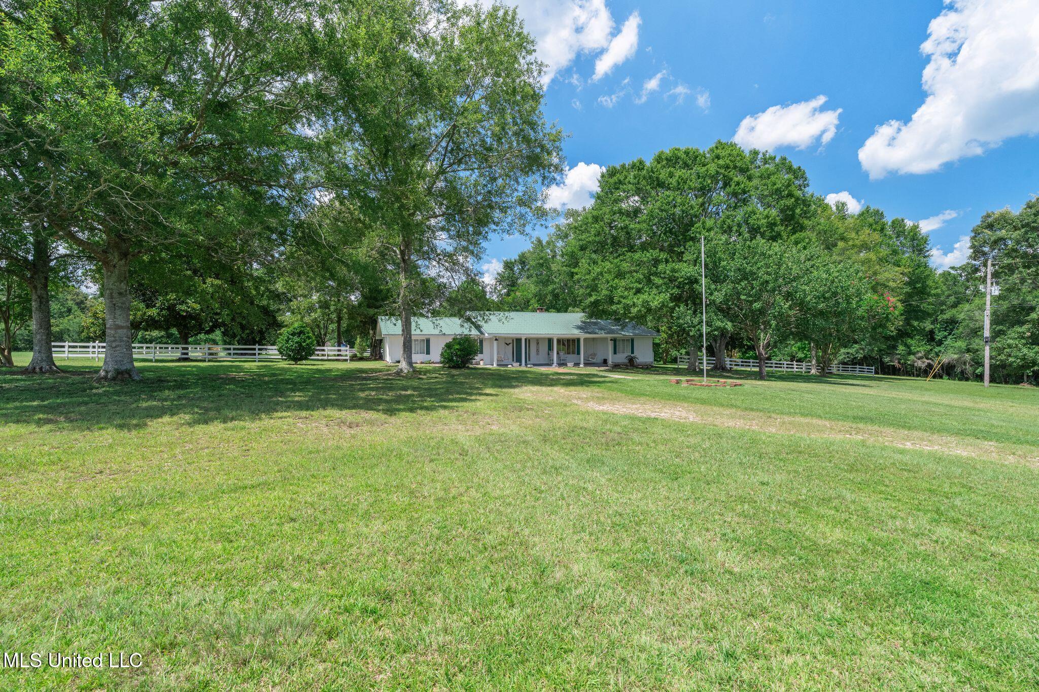 116 Monk Mitchell Road Picayune, MS 39466 - Photo 5 of 65 116_Monk_Mitchell_Rd-4