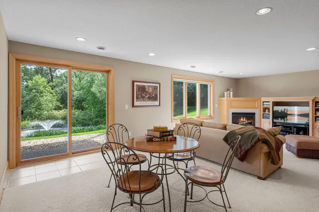 $1,000,000 | 1411 Archwood Road, Minnetonka, MN 55305