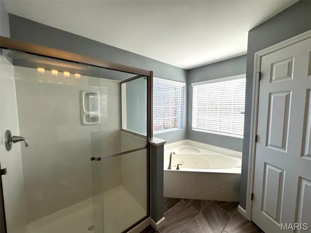 $519,900 | 84 South Ridgewynd Court, Lake St. Louis, MO 63367