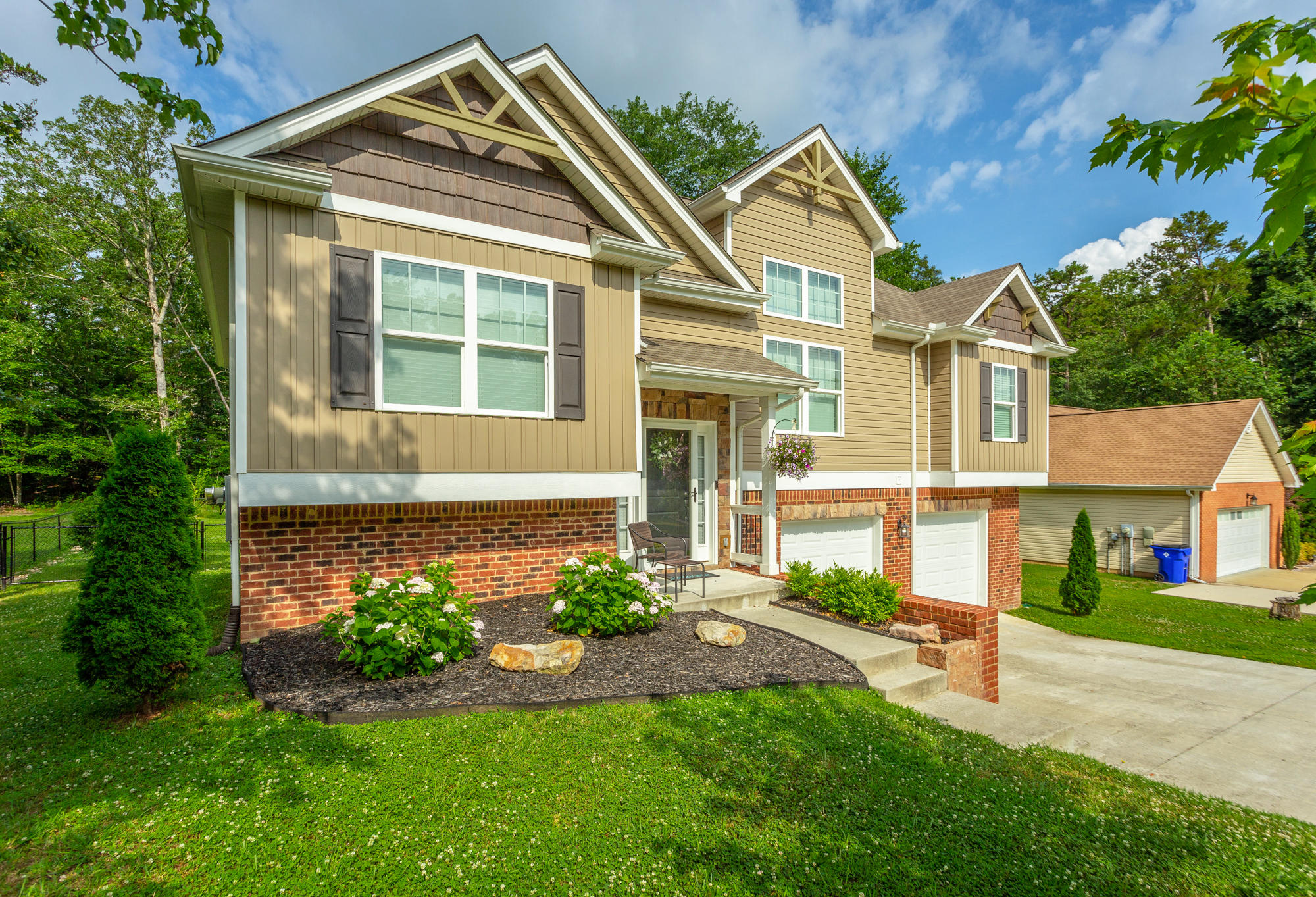 10565 Fielding Road, Unit 565 Ooltewah, TN 37363 - Photo 5 of 60 Front View