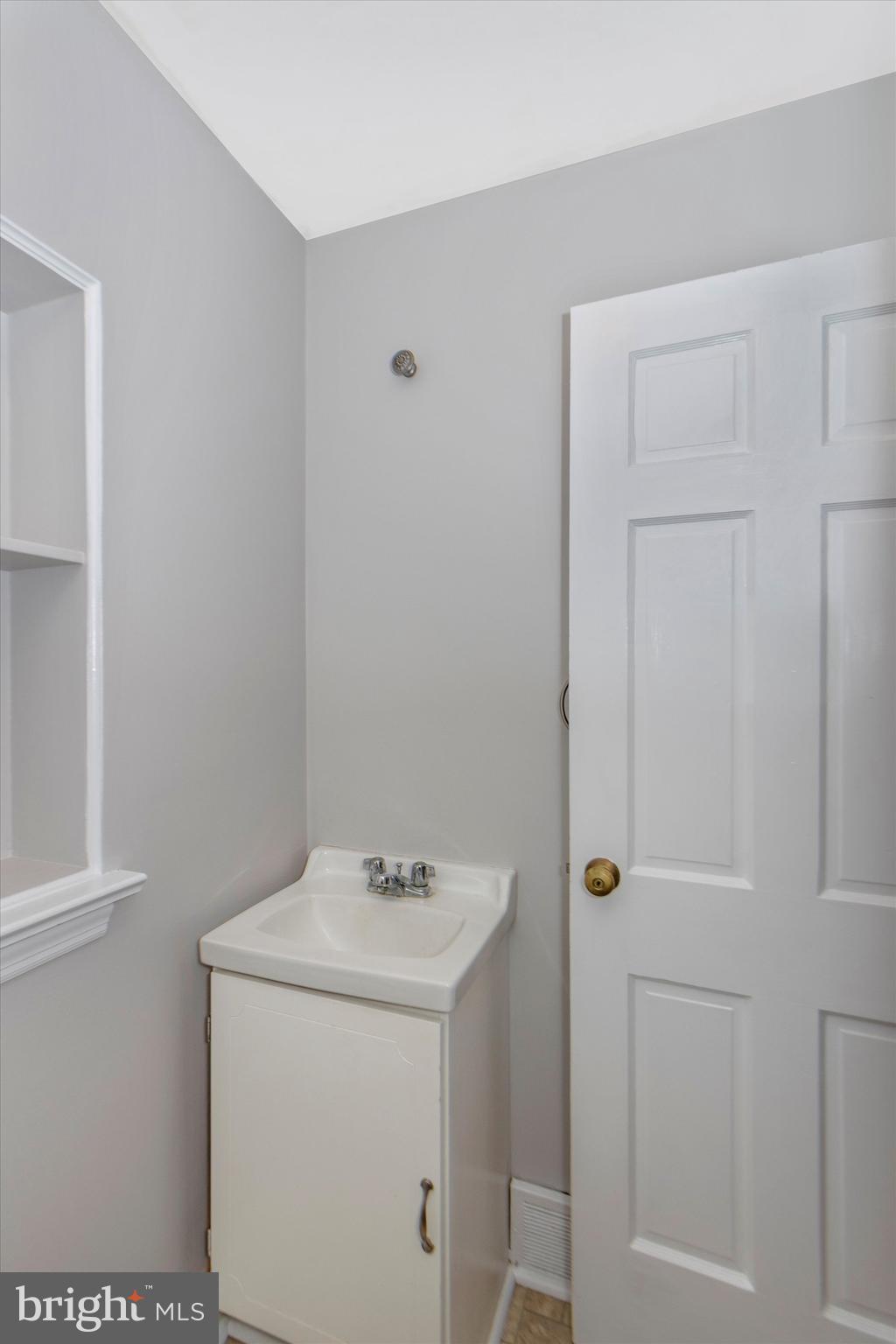 414 Devon State Road Devon, PA 19333 - Photo 34 of 38