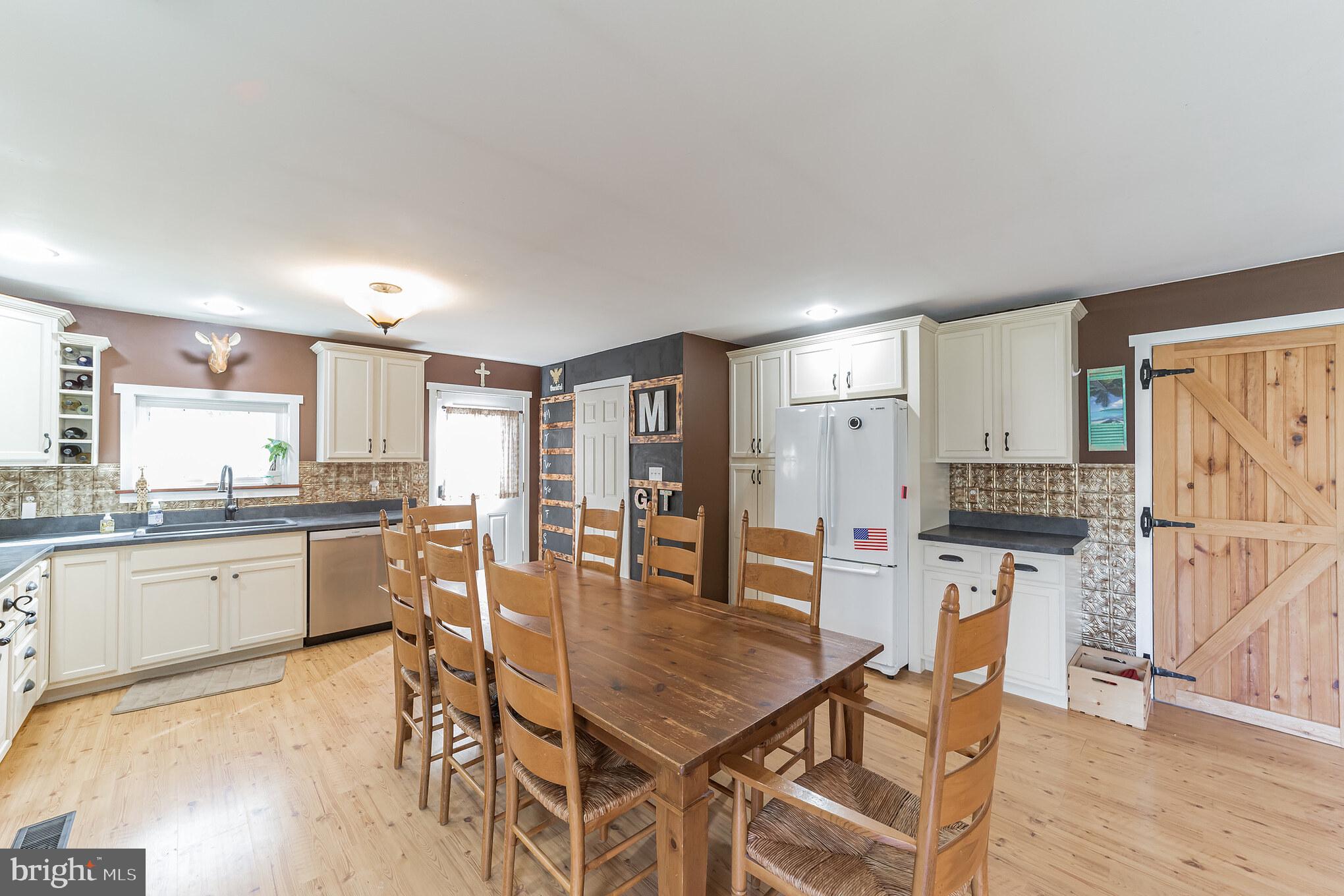 108 Bancroft Road Kennett Square, PA 19348 - Photo 7 of 36 Kitchen