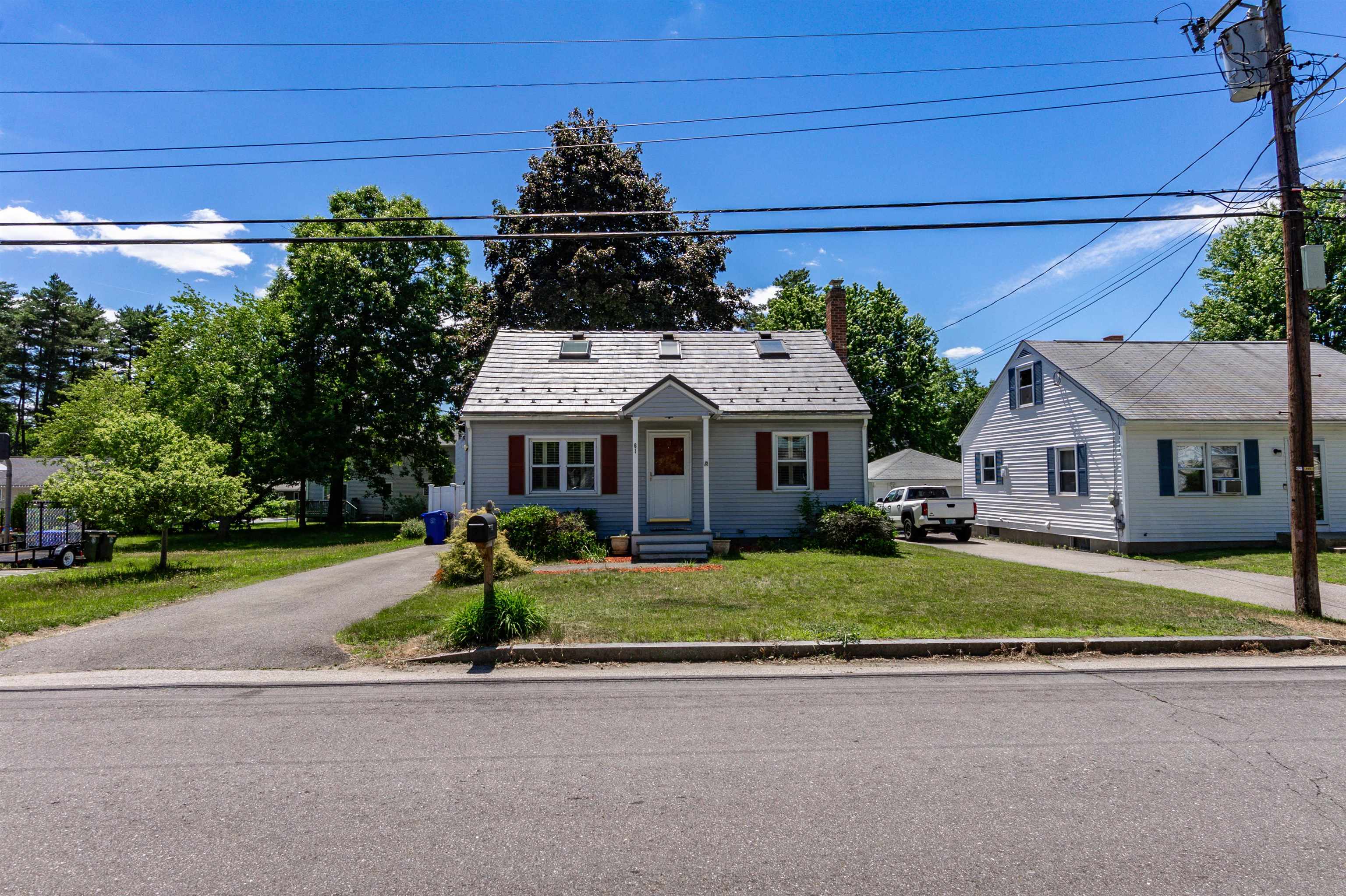 61 President Road Manchester, NH 03103 - Photo 5 of 50