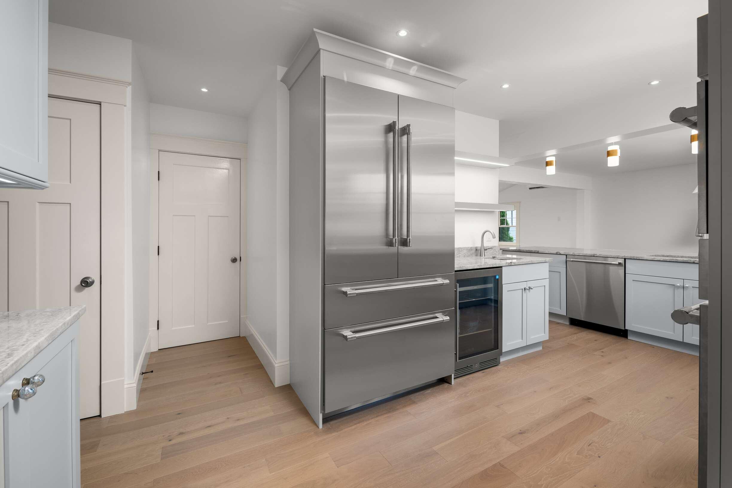 419-425 York Street York, ME 03909 - Photo 25 of 62 Kitchen