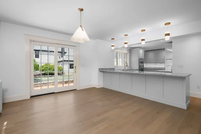 $3,990,000 | 419-425 York Street, York, ME 03909