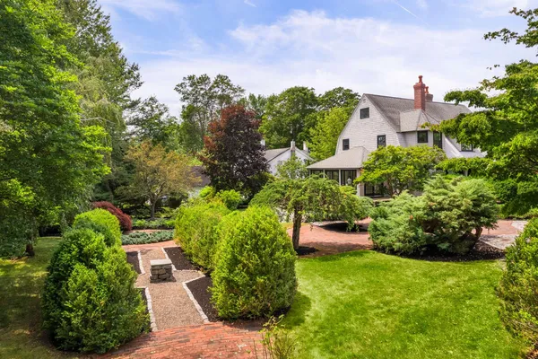 $3,990,000 | 419-425 York Street, York, ME 03909