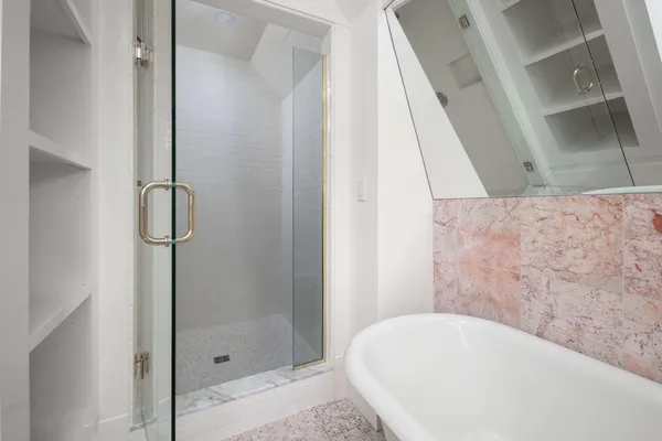 $3,990,000 | 419-425 York Street, York, ME 03909