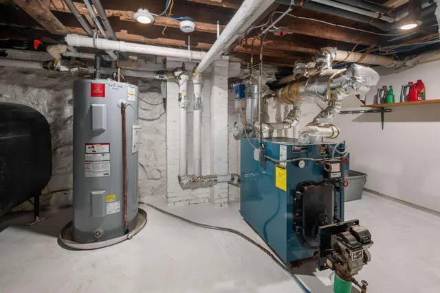 $3,990,000 | 419-425 York Street, York, ME 03909