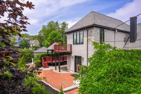 $3,990,000 | 419-425 York Street, York, ME 03909