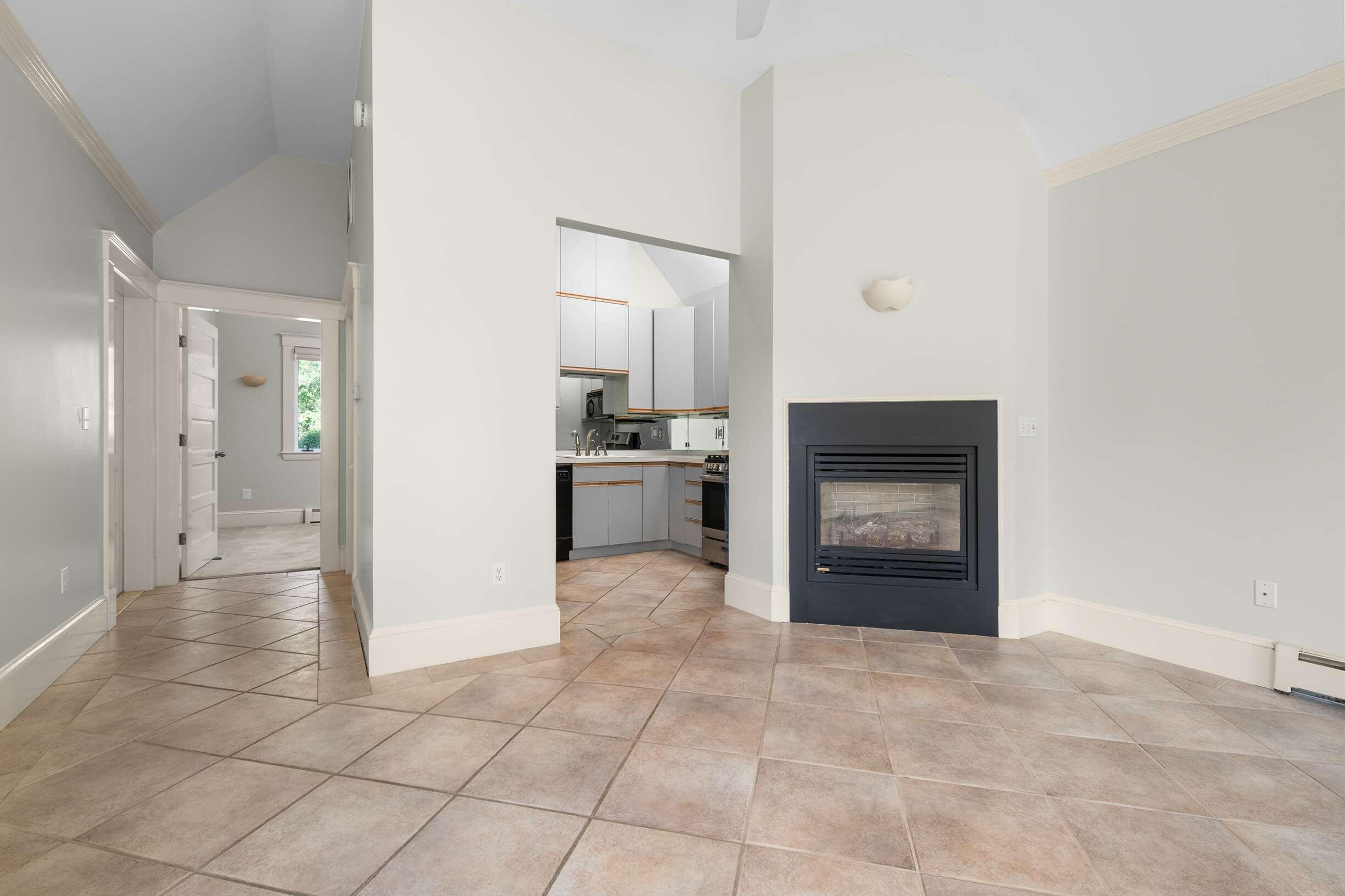 419-425 York Street York, ME 03909 - Photo 52 of 62 Apartment