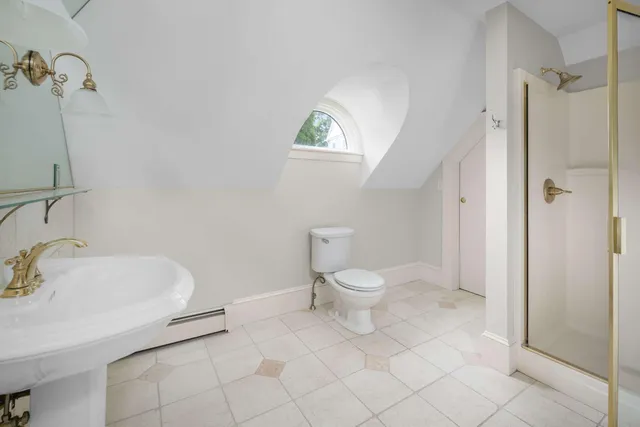 $3,990,000 | 419-425 York Street, York, ME 03909