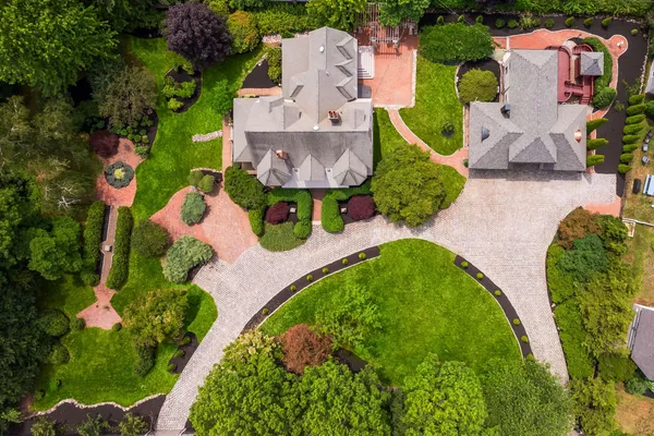 $3,990,000 | 419-425 York Street, York, ME 03909