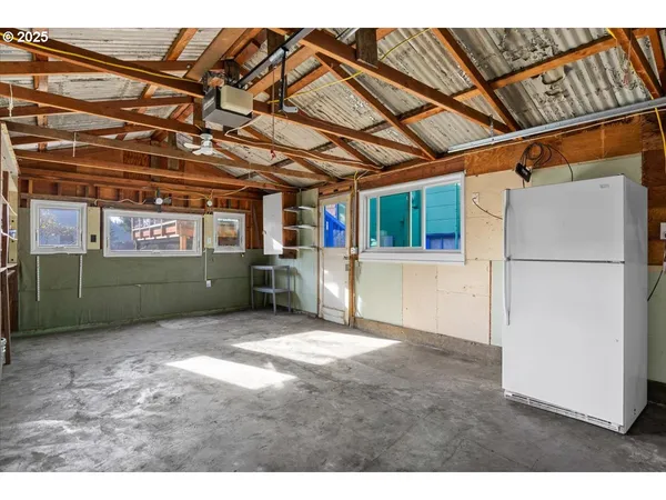 $235,000 | 635 Northwest 4th Avenue, Myrtle Creek, OR 97457