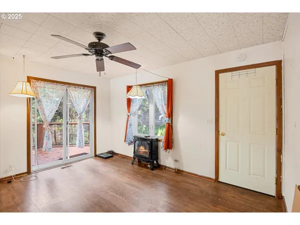 $235,000 | 635 Northwest 4th Avenue, Myrtle Creek, OR 97457