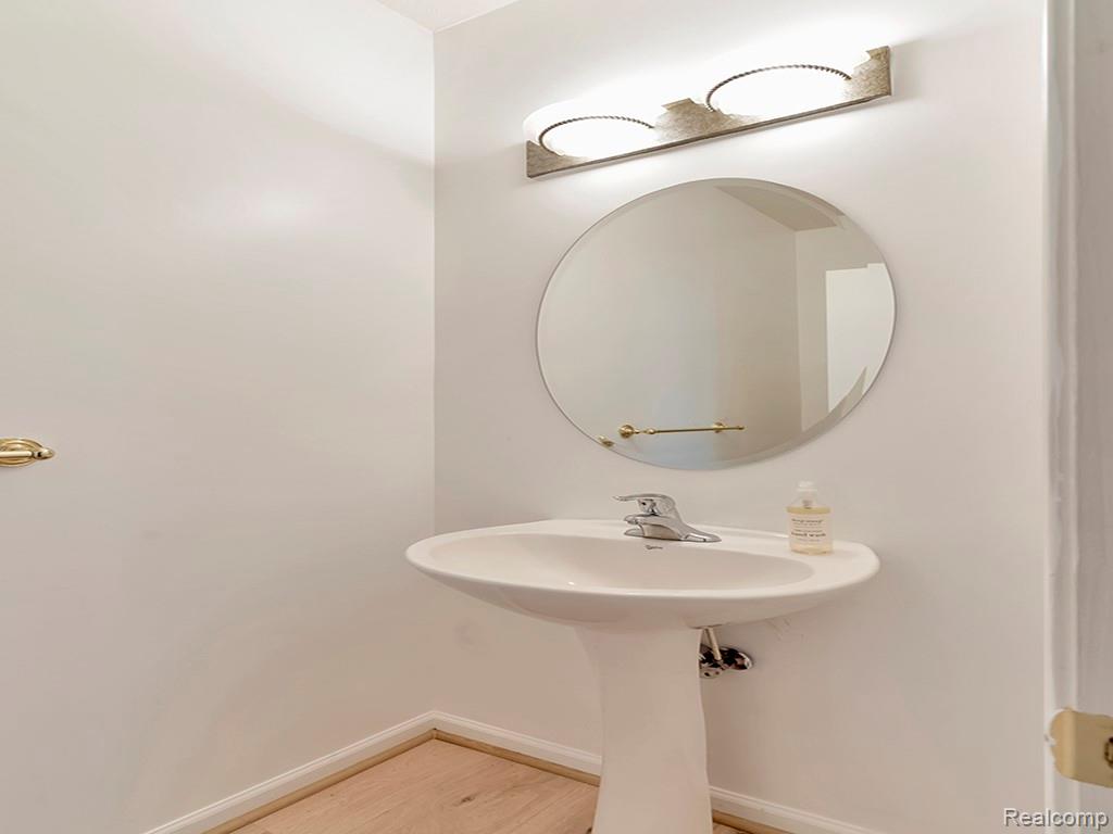 23370 Sunset Road, Unit #23 Taylor, MI 48180 - Photo 12 of 25