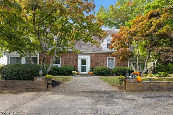 $2,900,000 | 1850 Burnt Mills Road, Bedminster, NJ 07921