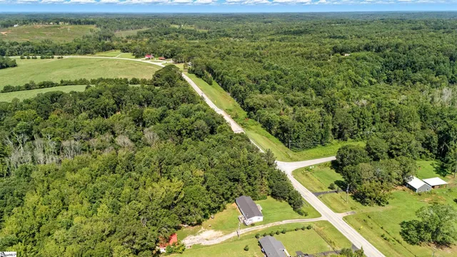 $400,000 | 8951 Hwy 76 Street West, Laurens, SC 29360