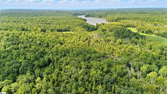 $400,000 | 8951 Hwy 76 Street West, Laurens, SC 29360