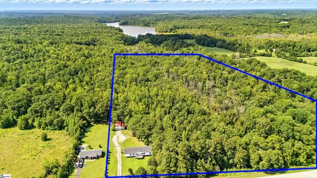 $400,000 | 8951 Hwy 76 Street West, Laurens, SC 29360